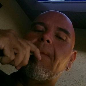 Meet your Posher, Thomas